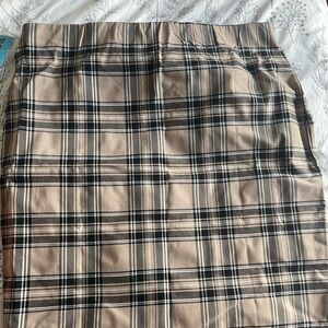 Plaid pencil skirt